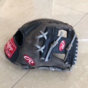 Rawlings Heart of the Hide (HOH) infielders glove